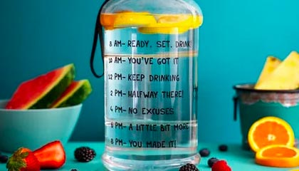 九游下载安装-雄鹿完封雷霆，全明星赛前哨战中字母哥三分雨不断，雄鹿官宣字母哥伤情