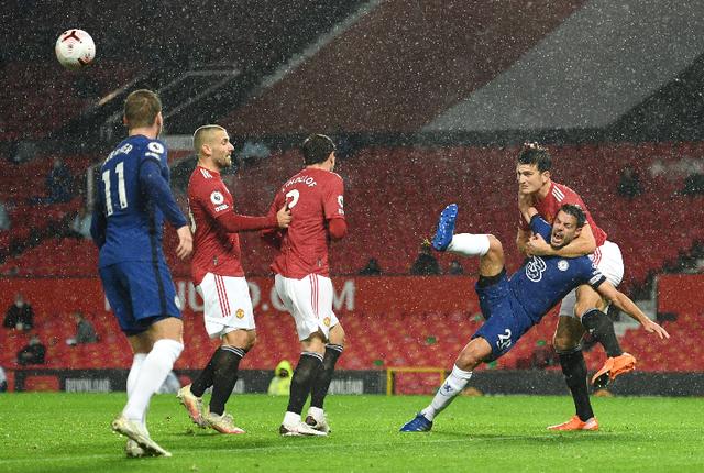 九游app下载中心-英超裁判争议不断，影响比赛结果