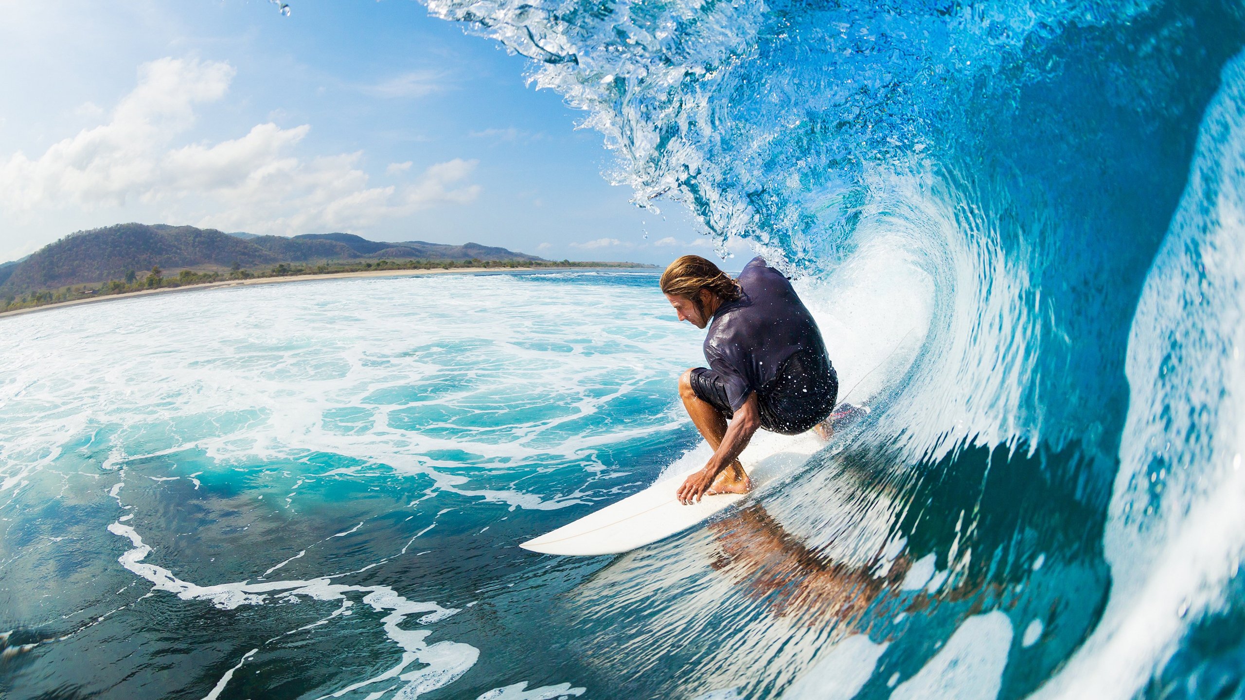 各级足球联赛裁判员职业化道路清晰，行业标准逐步建立，足球裁判员分级