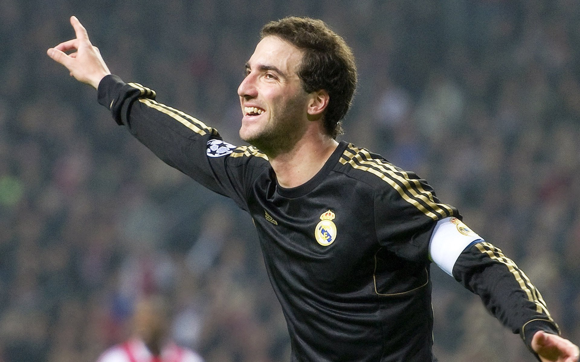 德甲:勒沃库森3-2逆转弗赖堡,恩昆库表现出色,勒沃库森 vs 法兰克福